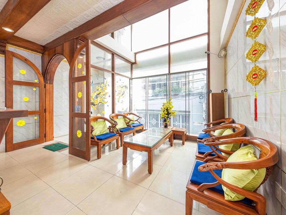 White Lion Hotel Nha Trang Extérieur photo