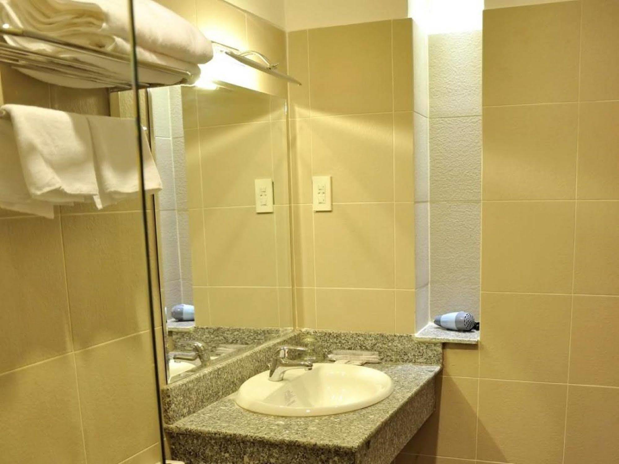 White Lion Hotel Nha Trang Extérieur photo