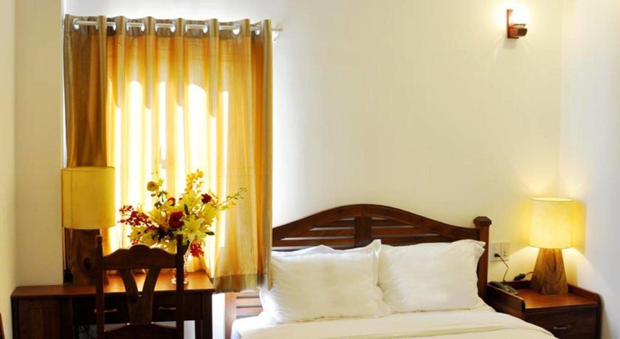 White Lion Hotel Nha Trang Extérieur photo