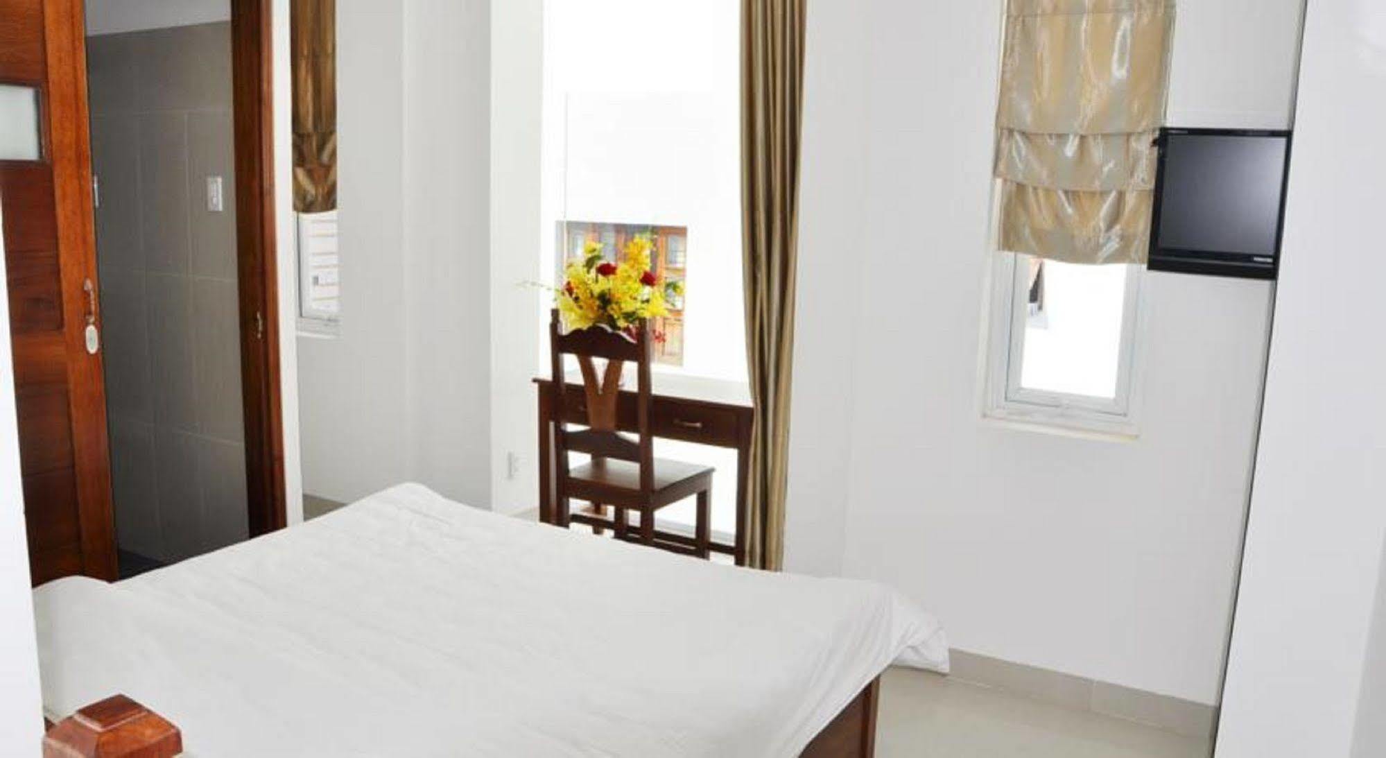 White Lion Hotel Nha Trang Extérieur photo